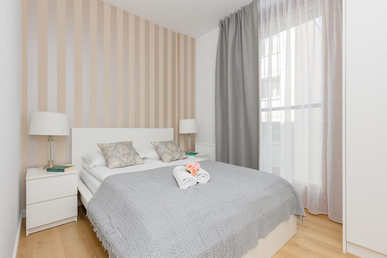 Warszawa Srodmiescie Bonifraterska Apartments By Noclegi Renters Εξωτερικό φωτογραφία