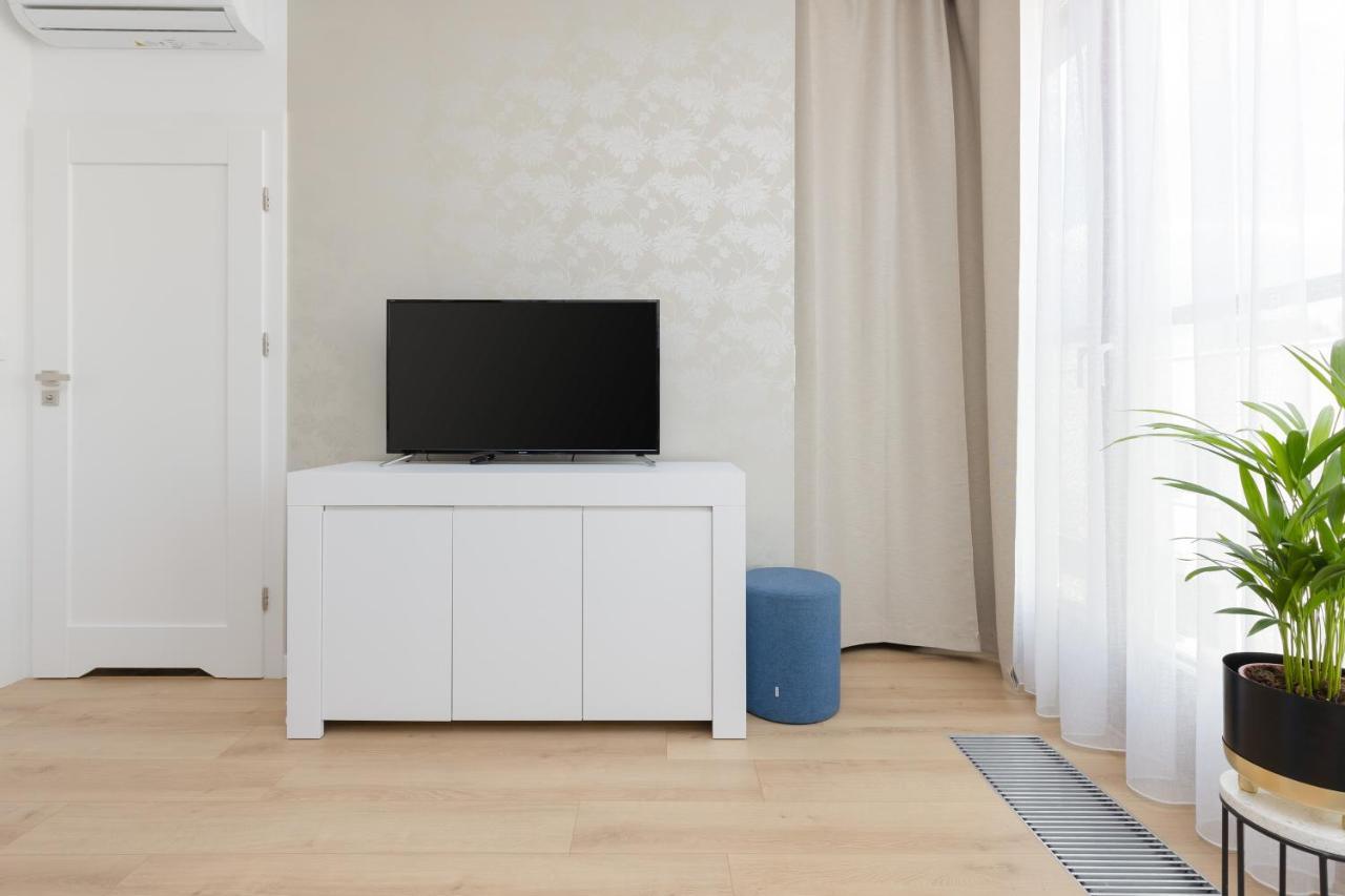Warszawa Srodmiescie Bonifraterska Apartments By Noclegi Renters Εξωτερικό φωτογραφία