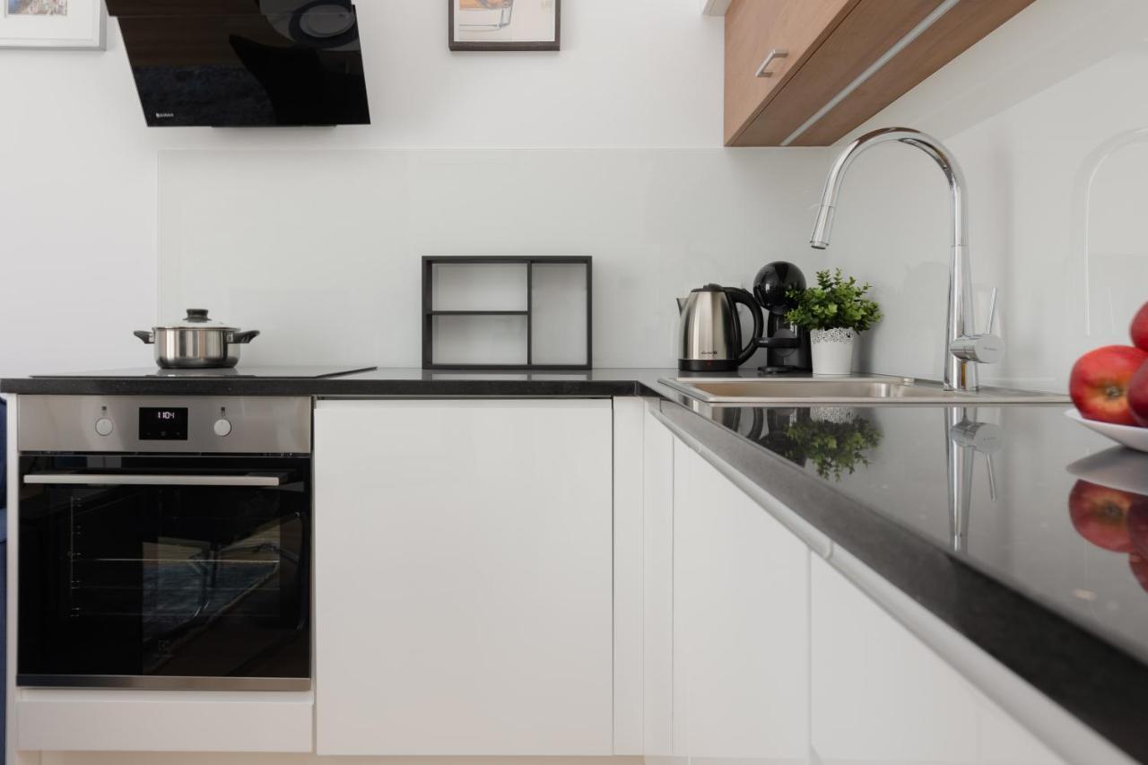 Warszawa Srodmiescie Bonifraterska Apartments By Noclegi Renters Εξωτερικό φωτογραφία